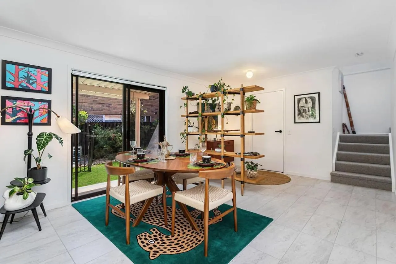 Holiday home Riverfront Oasis In Elanora Gold Coast