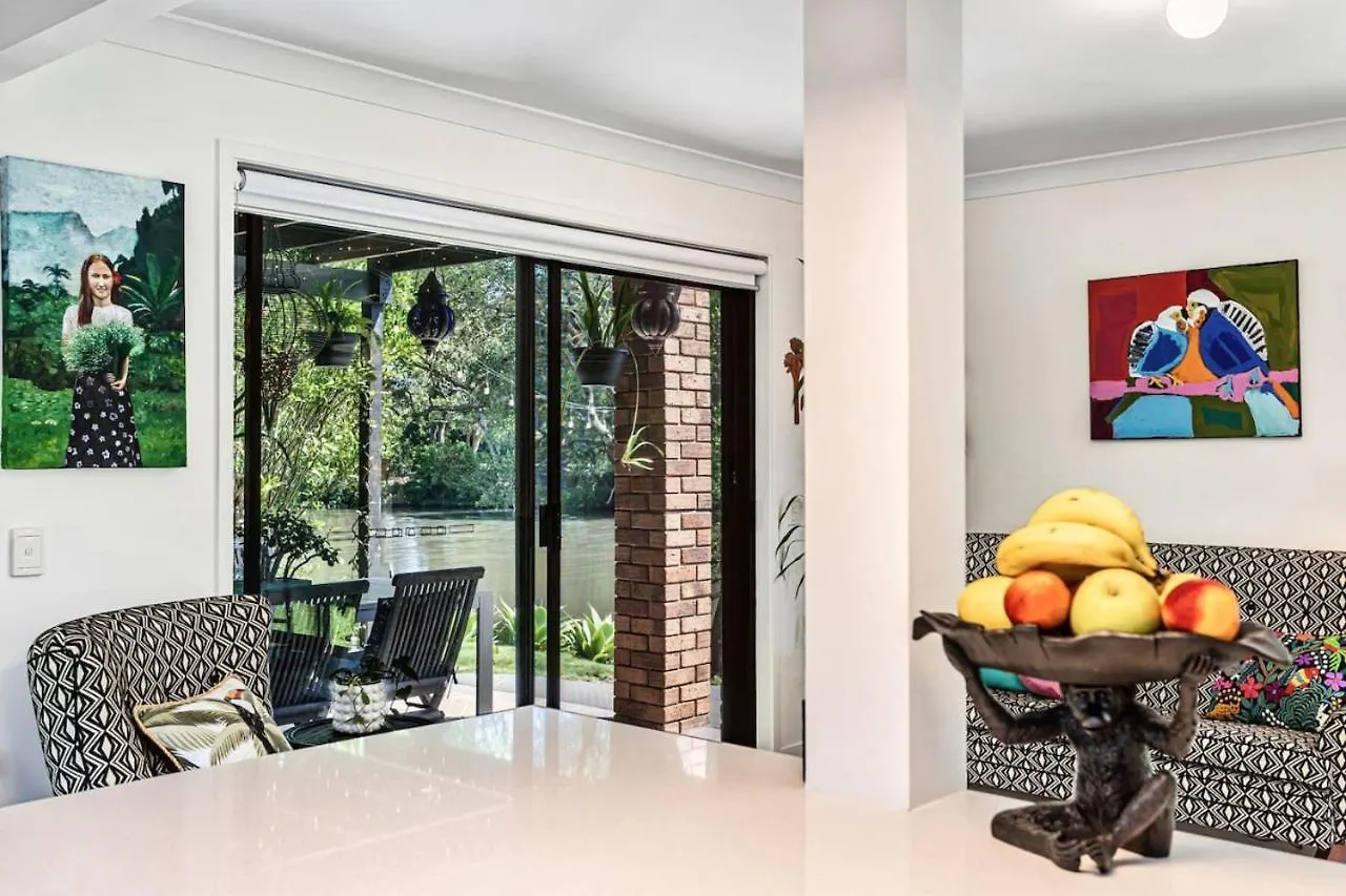 Casa vacanze Riverfront Oasis In Elanora Gold Coast Australia