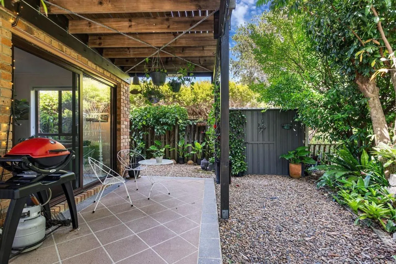 Casa vacanze Riverfront Oasis In Elanora Gold Coast Australia
