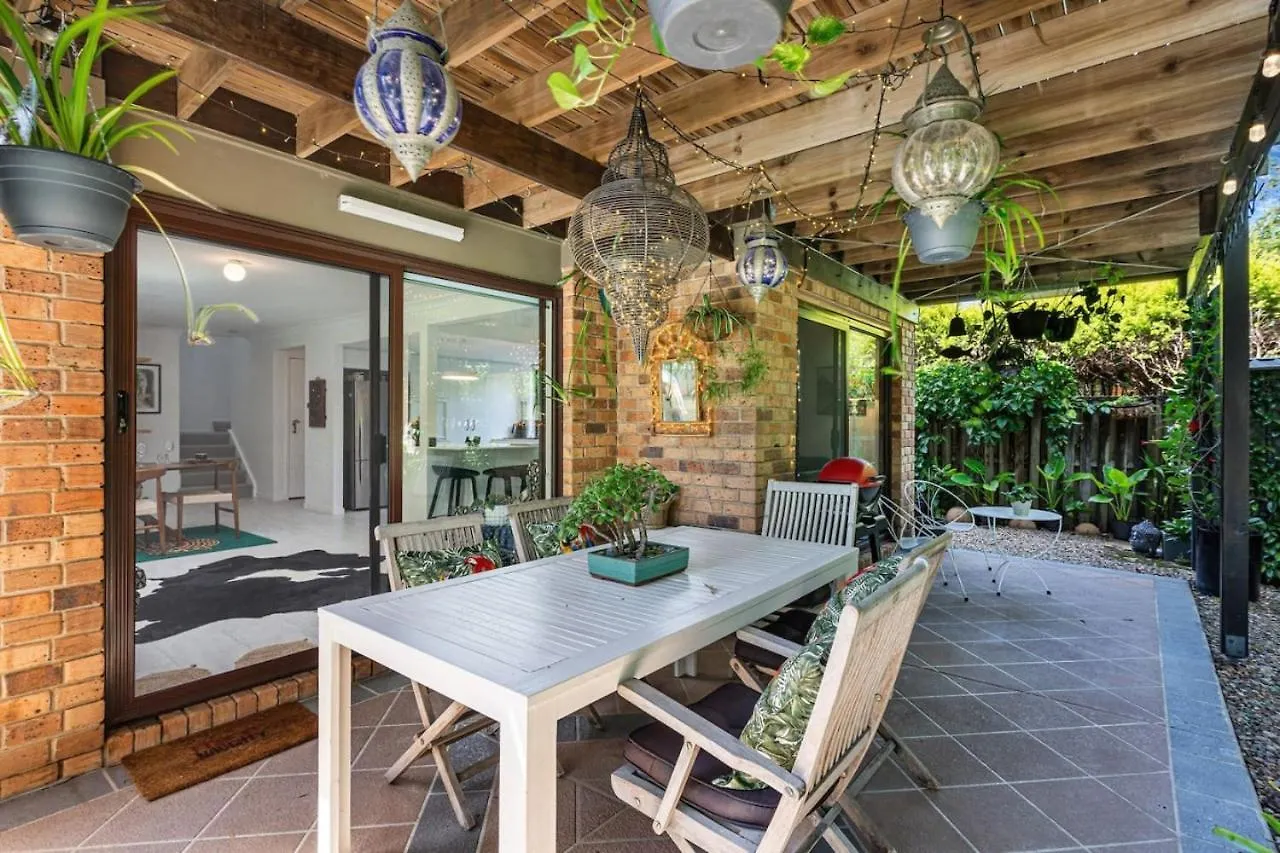 Riverfront Oasis In Elanora Gold Coast 0*,  Australia